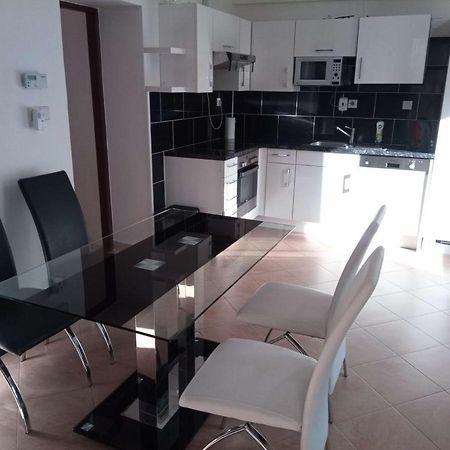 Apartman U Zlateho Krizku Velké Meziříčí Kültér fotó